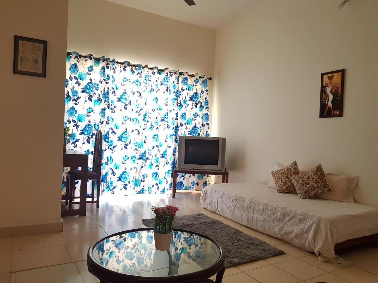 1 Bedroom Spacious Apartment In 칼랑굿 외부 사진