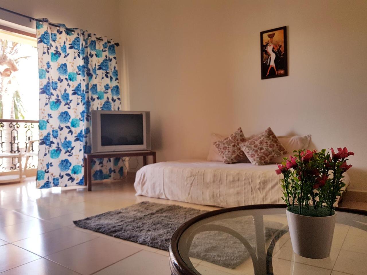 1 Bedroom Spacious Apartment In 칼랑굿 외부 사진