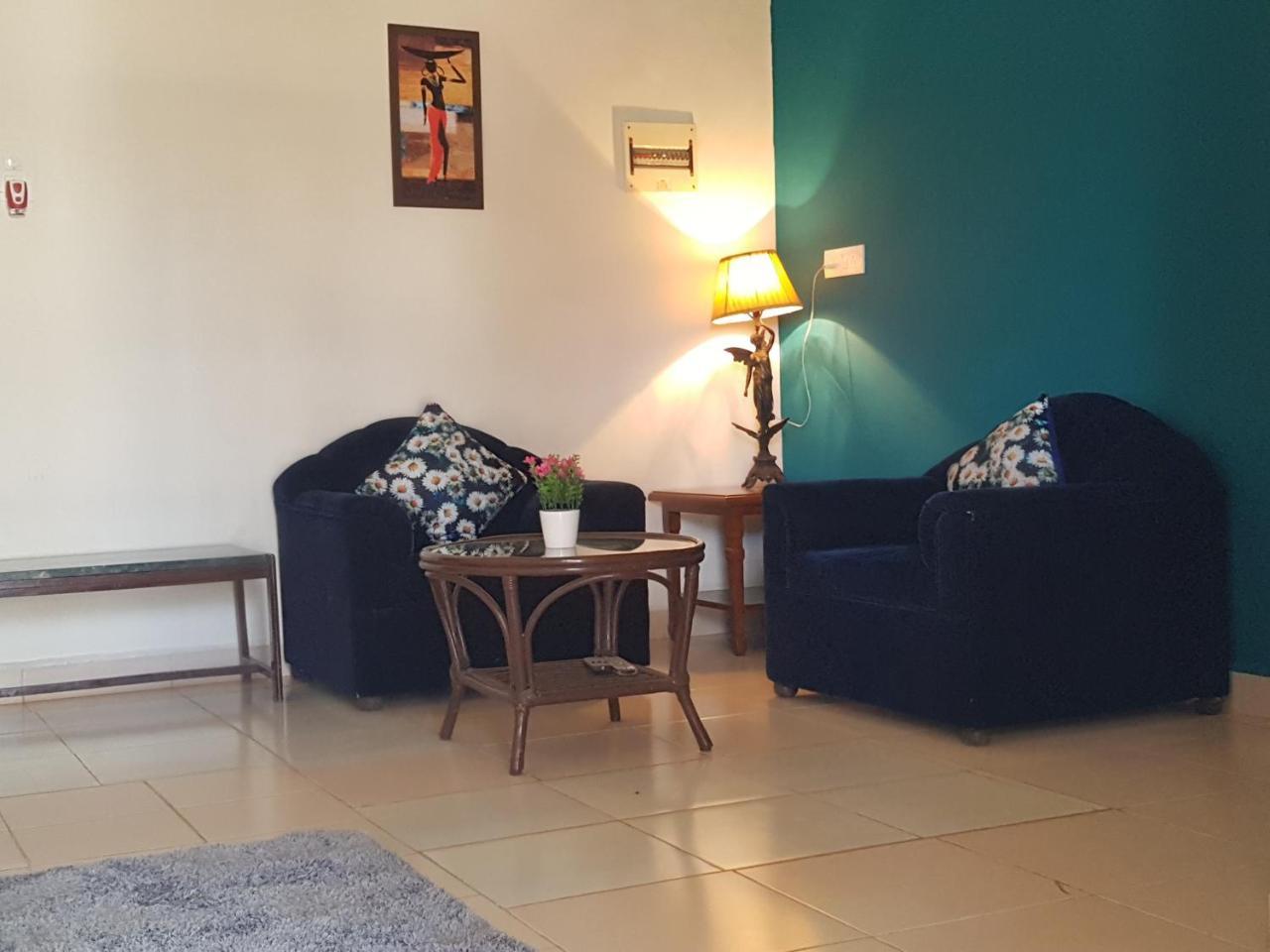 1 Bedroom Spacious Apartment In 칼랑굿 외부 사진